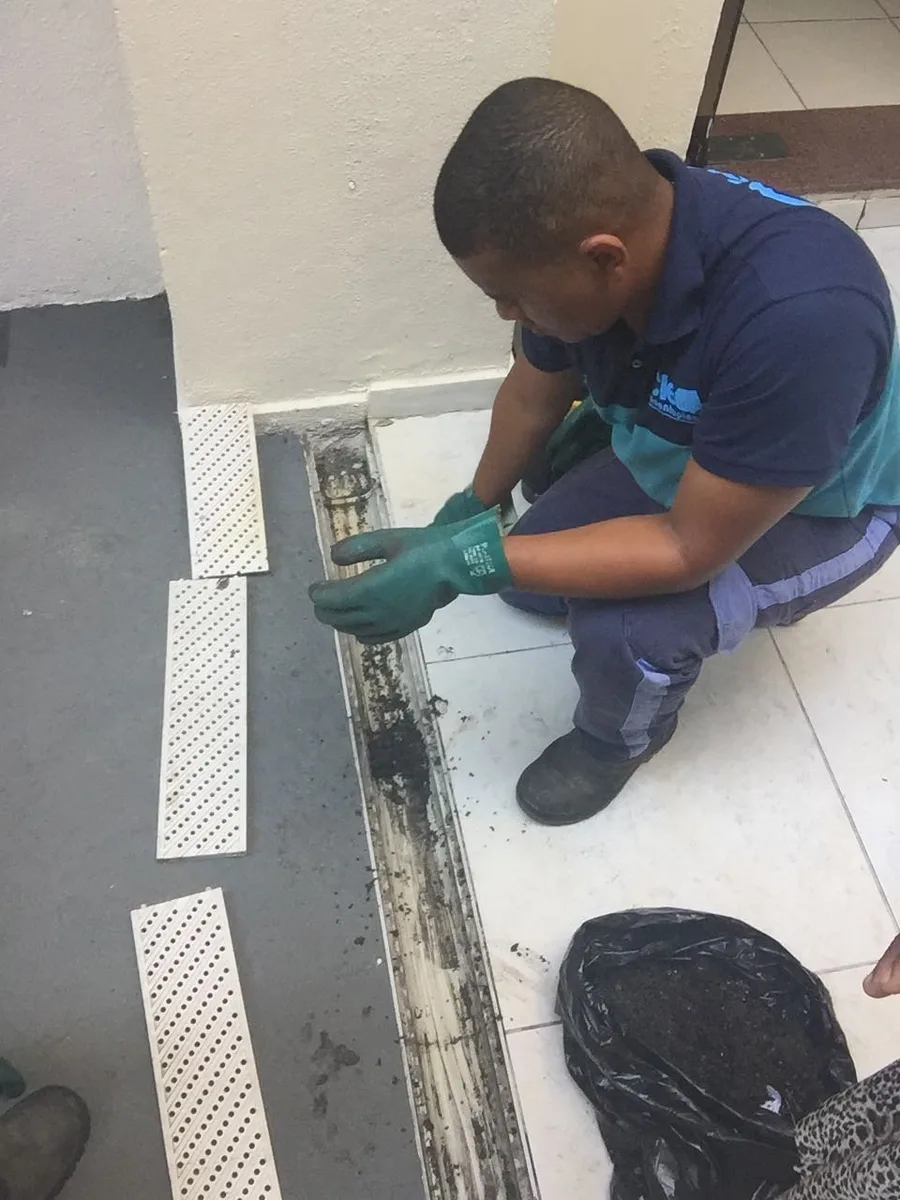 Desentupimento de ralo de águas pluviais